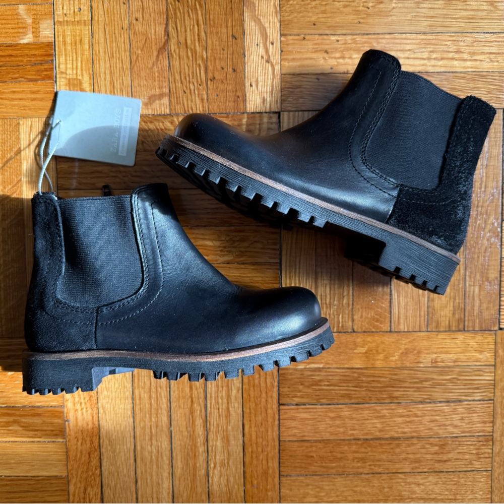 Leather Zara boys boots size 10.5 NWT